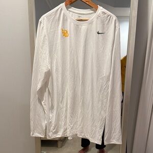 Nike Dri-FIT Long Beach State Men’s Long Sleeve T-Shirt White Size Large (50)